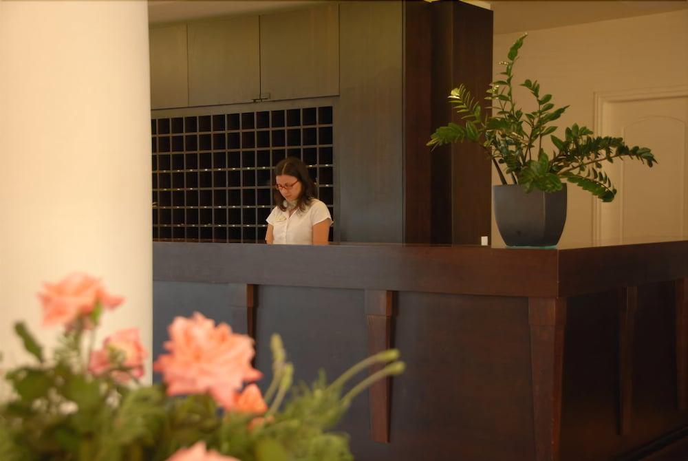 Bitzaro Grande Hotel & Suites Kalamaki  Luaran gambar