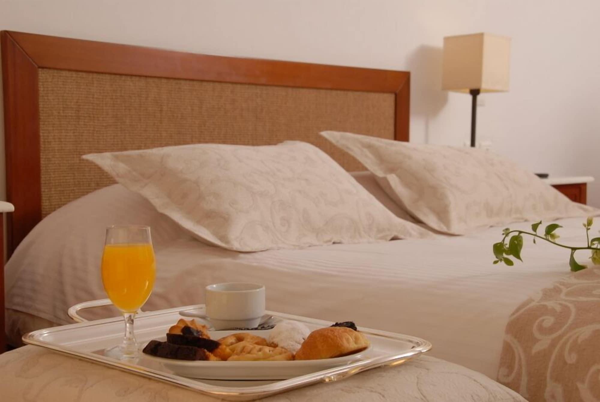 Bitzaro Grande Hotel & Suites Kalamaki  Luaran gambar
