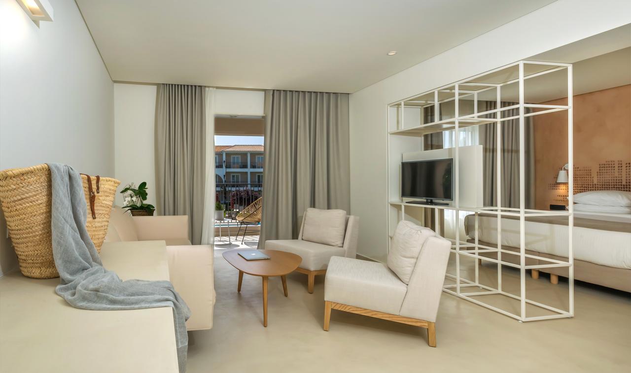 Bitzaro Grande Hotel & Suites Kalamaki  Luaran gambar